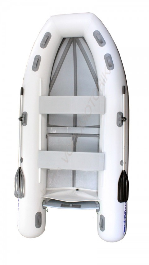 Лодка WINboat 330ARF